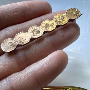 antique Victorian Edwardian Art nouveau Floral Gold-Tone Brooch bar pin